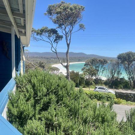 Binalong Beach Cottage Beachfront At Bay Of Fires Next To Restaurant Binalong Bay Экстерьер фото