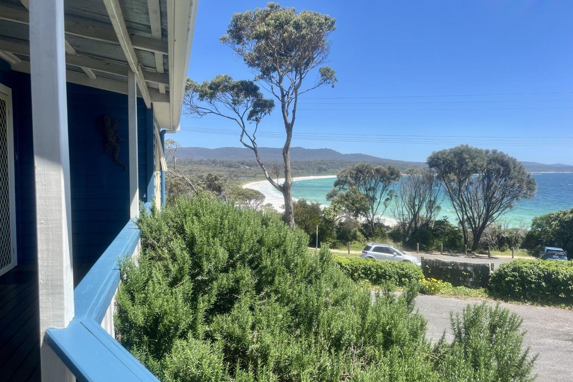 Binalong Beach Cottage Beachfront At Bay Of Fires Next To Restaurant Binalong Bay Экстерьер фото
